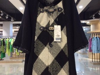廣州服裝鞋帽箱包國(guó)內(nèi)貿(mào)易代理 圖品牌呢子大衣批發(fā)市場(chǎng)廠(chǎng)家全解析